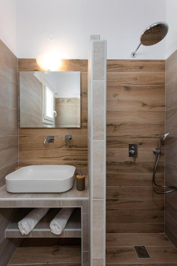 Theodora Rooms Kamares  ภายนอก รูปภาพ