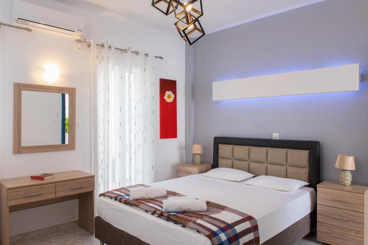 Theodora Rooms Kamares  ภายนอก รูปภาพ