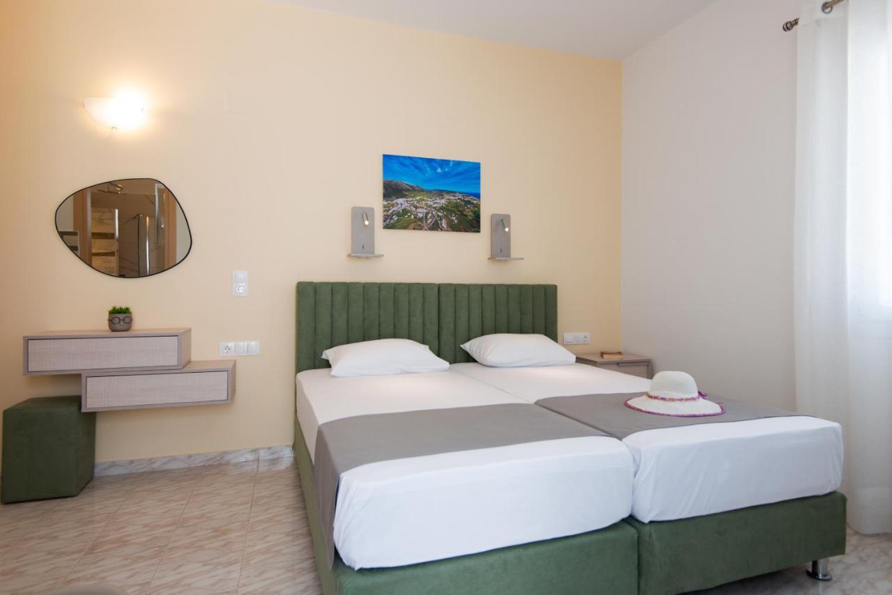 Theodora Rooms Kamares  ภายนอก รูปภาพ